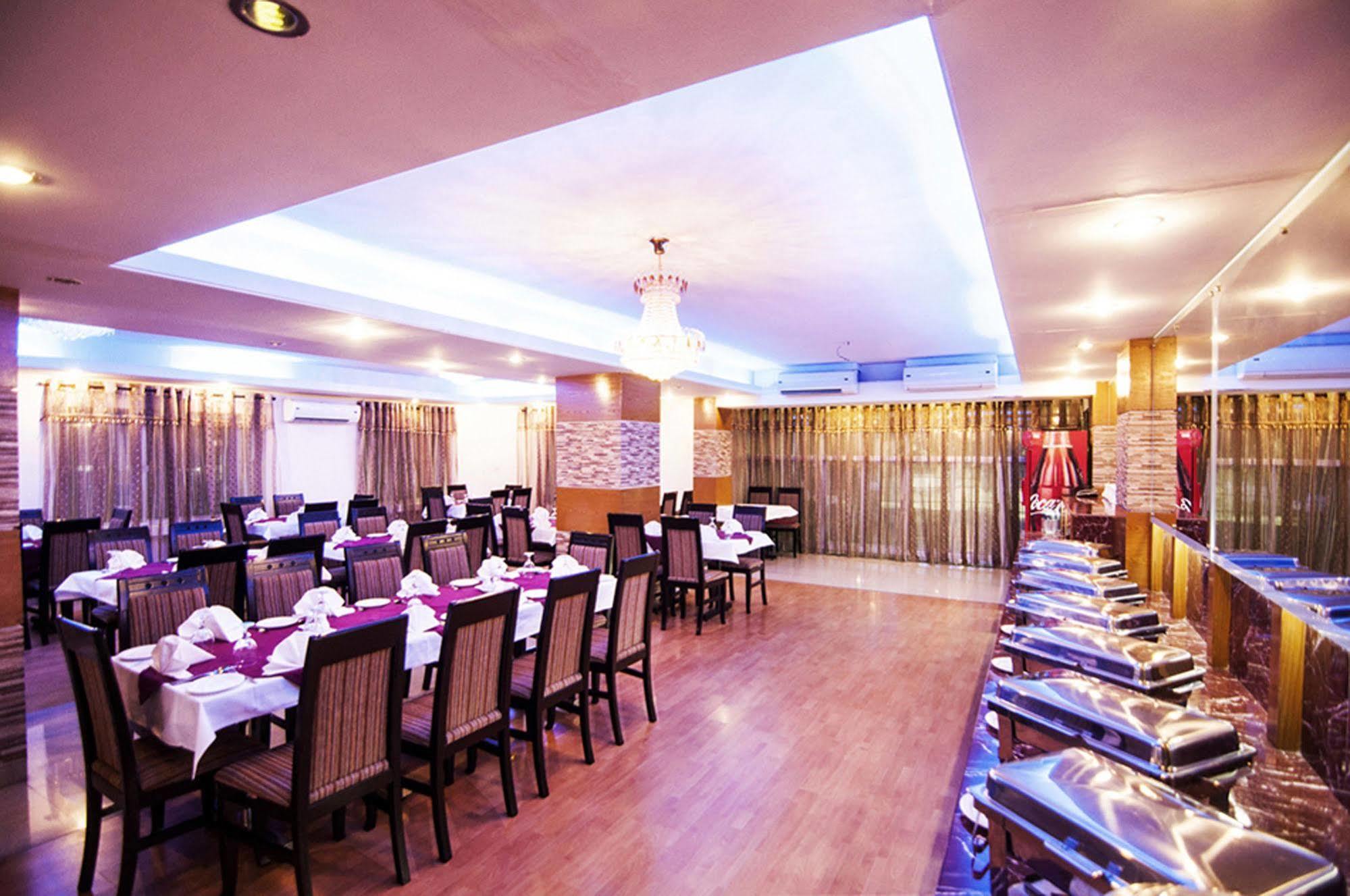 Century Park Residence Dhaka Esterno foto
