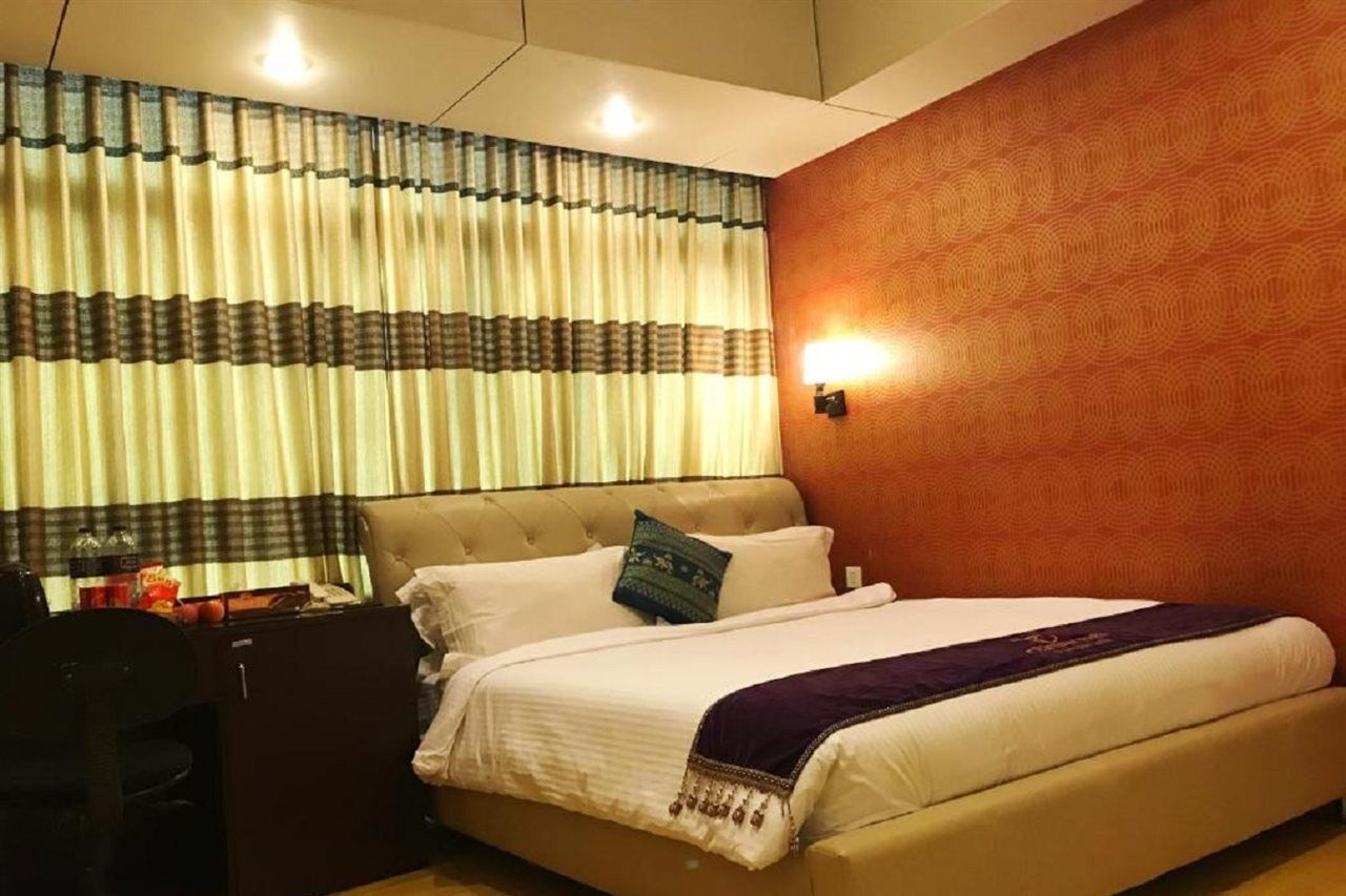 Century Park Residence Dhaka Esterno foto